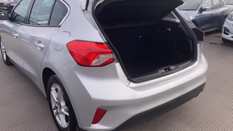 Ford Focus 1.0 EcoBoost 125 Zetec 5dr Petrol Hatchback